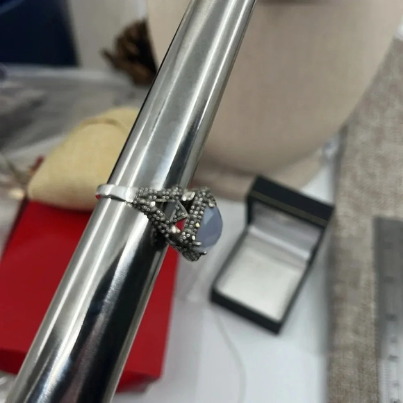 💎 Rare QVC Sterling Silver Gray Chalcedony & Marcasite Ring - Size 7 - Picture 15 of 17